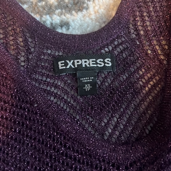 Express Top - Picture 2 of 3